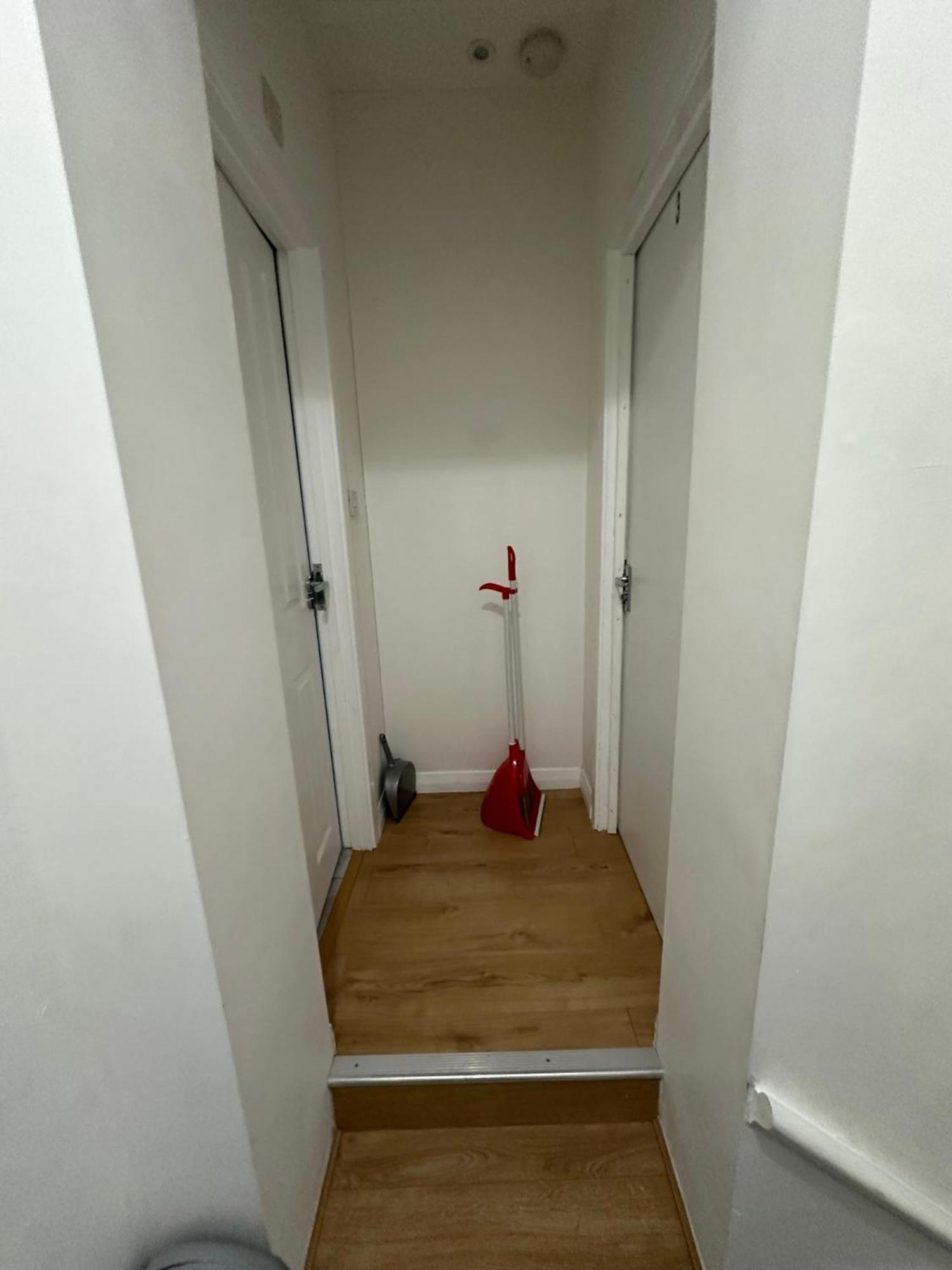 Luxury Ensuite 2Nd Studio Flat With Great Views In Keedonwood Road With Fully Own Bathroom Newly Added And Private Kitchenette Bromley Ngoại thất bức ảnh