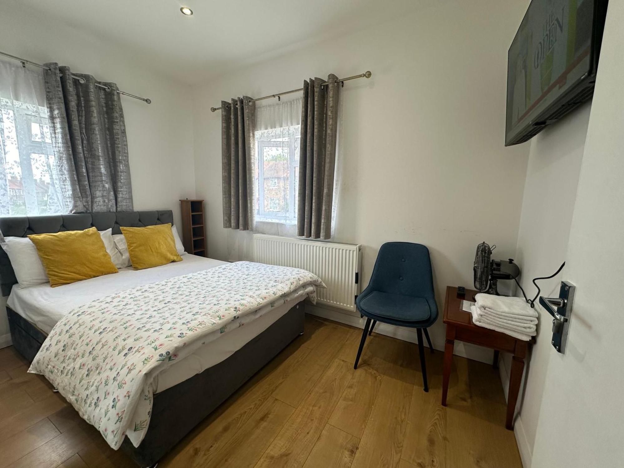 Luxury Ensuite 2Nd Studio Flat With Great Views In Keedonwood Road With Fully Own Bathroom Newly Added And Private Kitchenette Bromley Ngoại thất bức ảnh